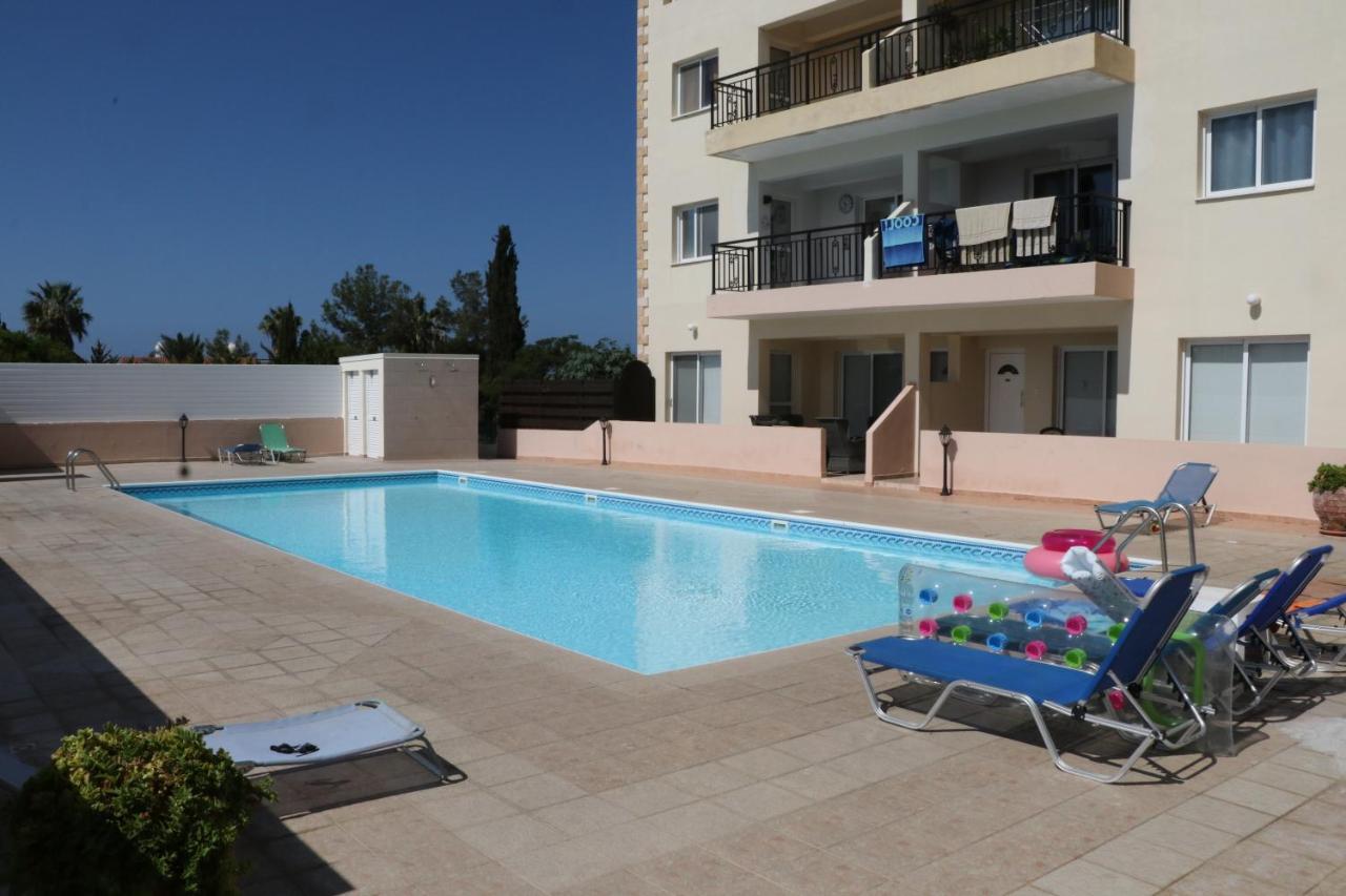 Sunset Apartment With Pool & 10 Mins To Venus Beach Paphos 外观 照片